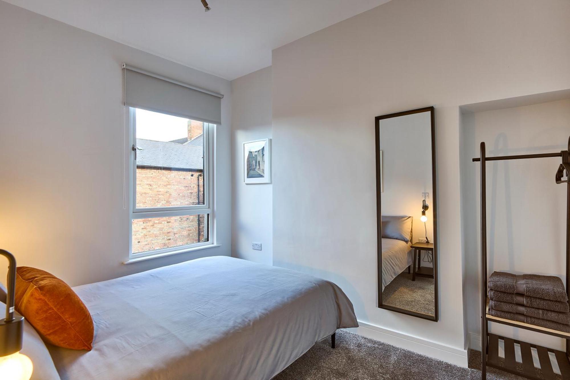 Luxury Lets - Fortwilliam Townhouse *
