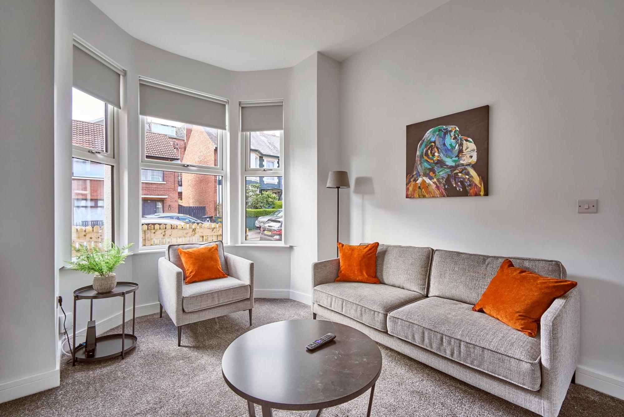 Luxury Lets - Fortwilliam Townhouse * Belfast